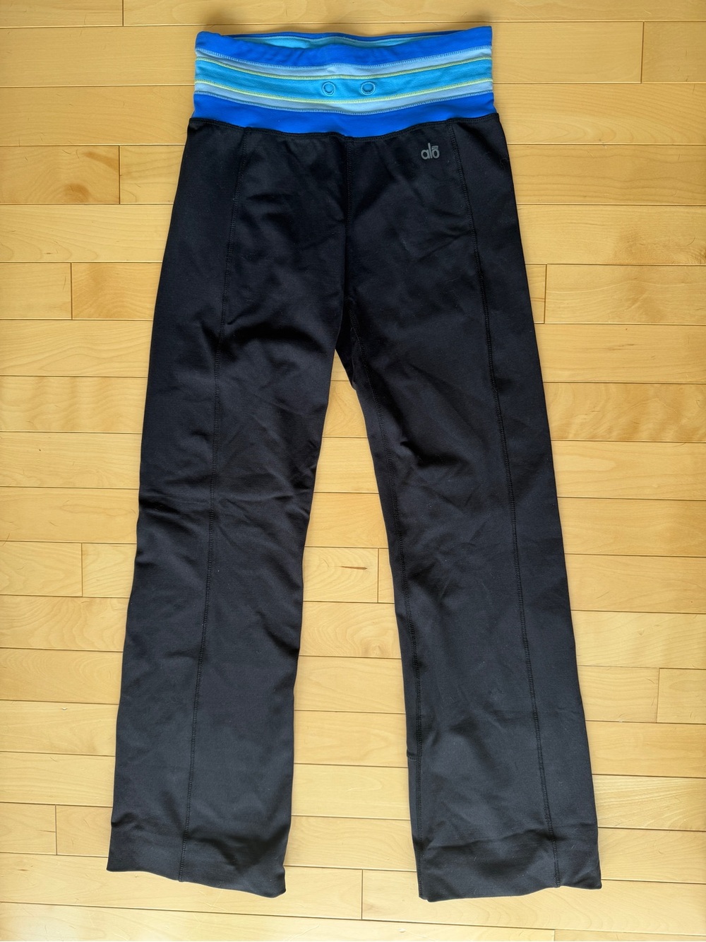 Alo flare yoga pants size small blue waistband black leggings